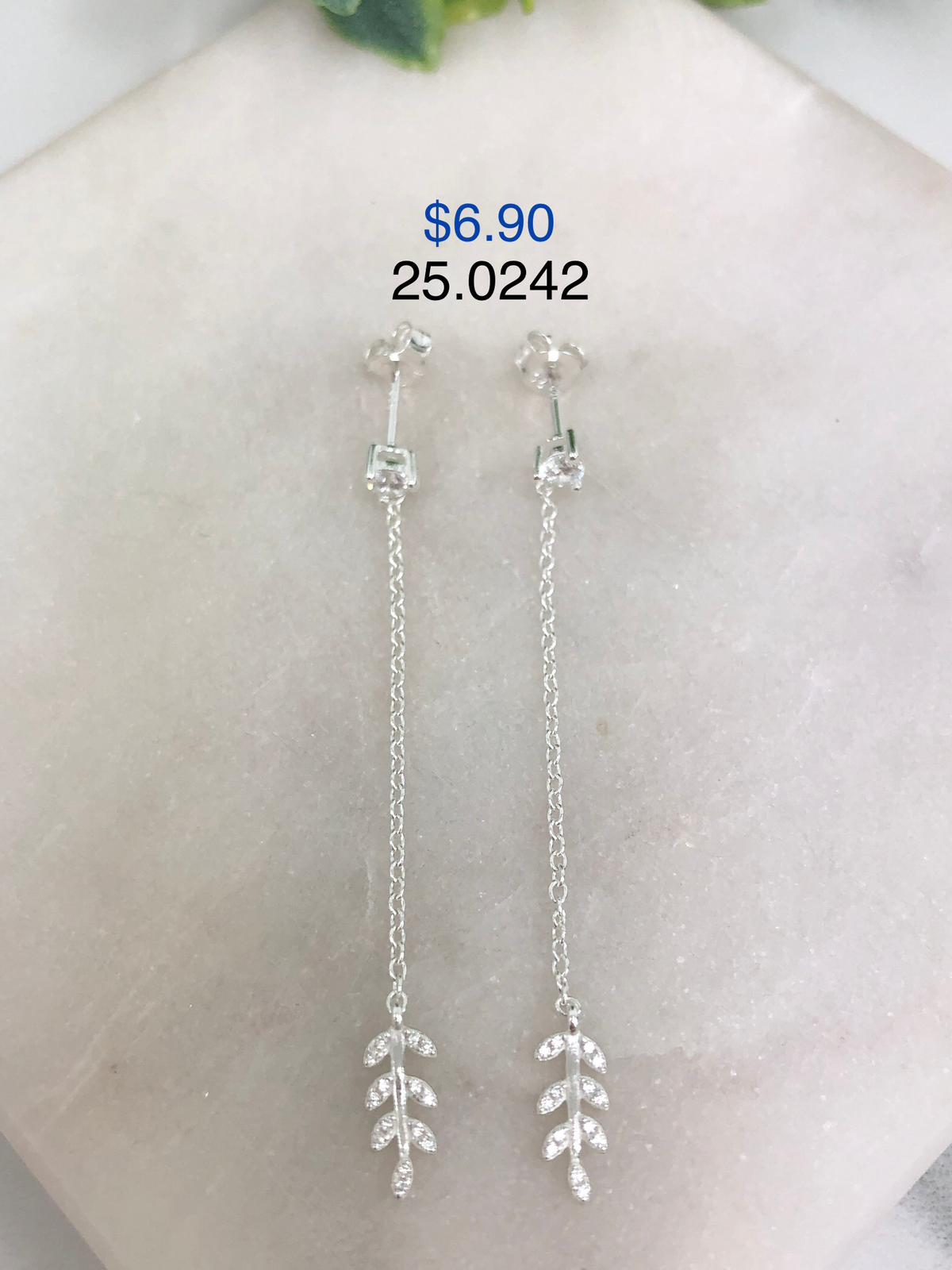 Silver 925 earrings in the shape of a chain and foliage 25.0242