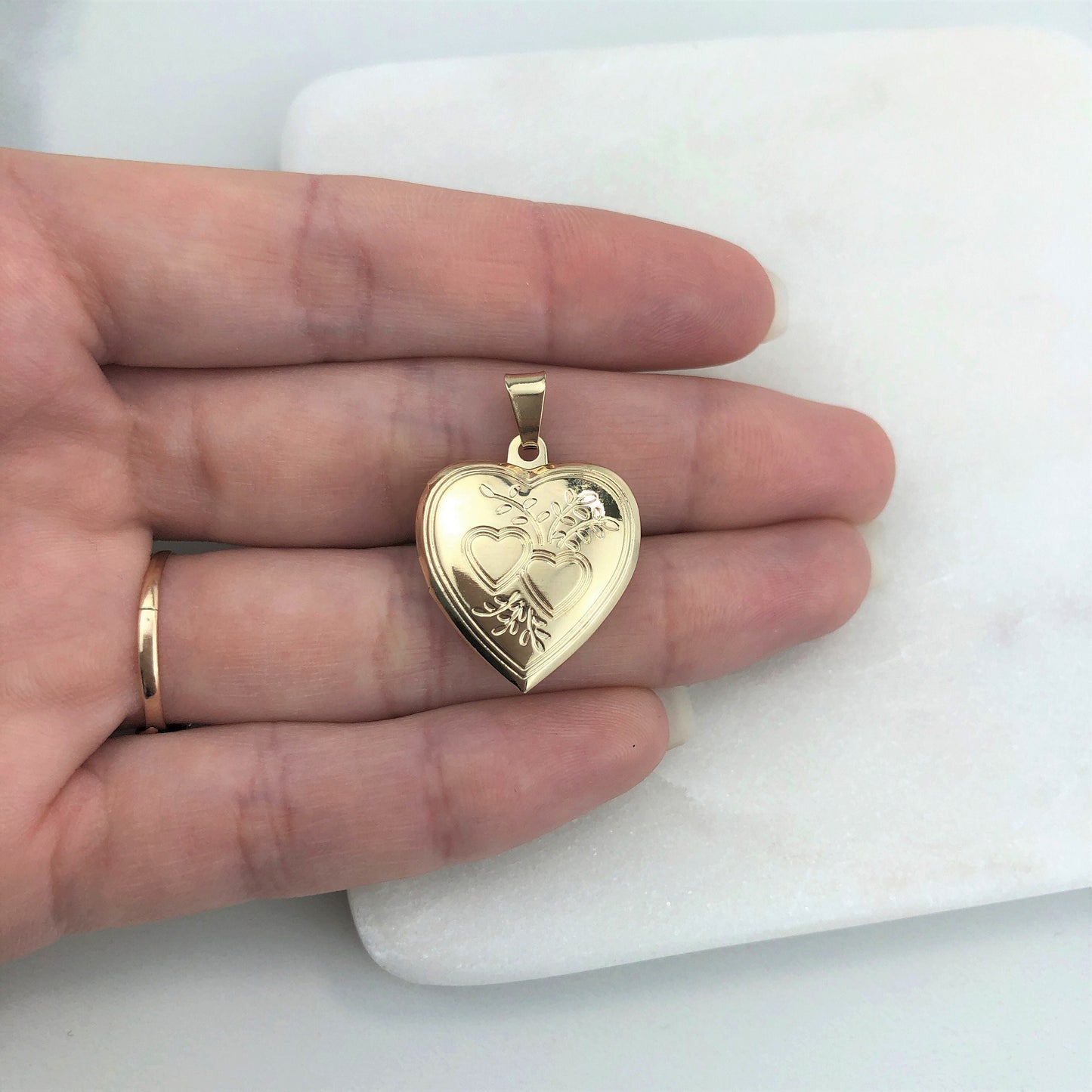 18K Gold Filled 28mm Texturized Heart Shaped Photo Locket Pendant Charm (Only Pedant) for 2 Photos, Wholesale Jewelry Making Supplies